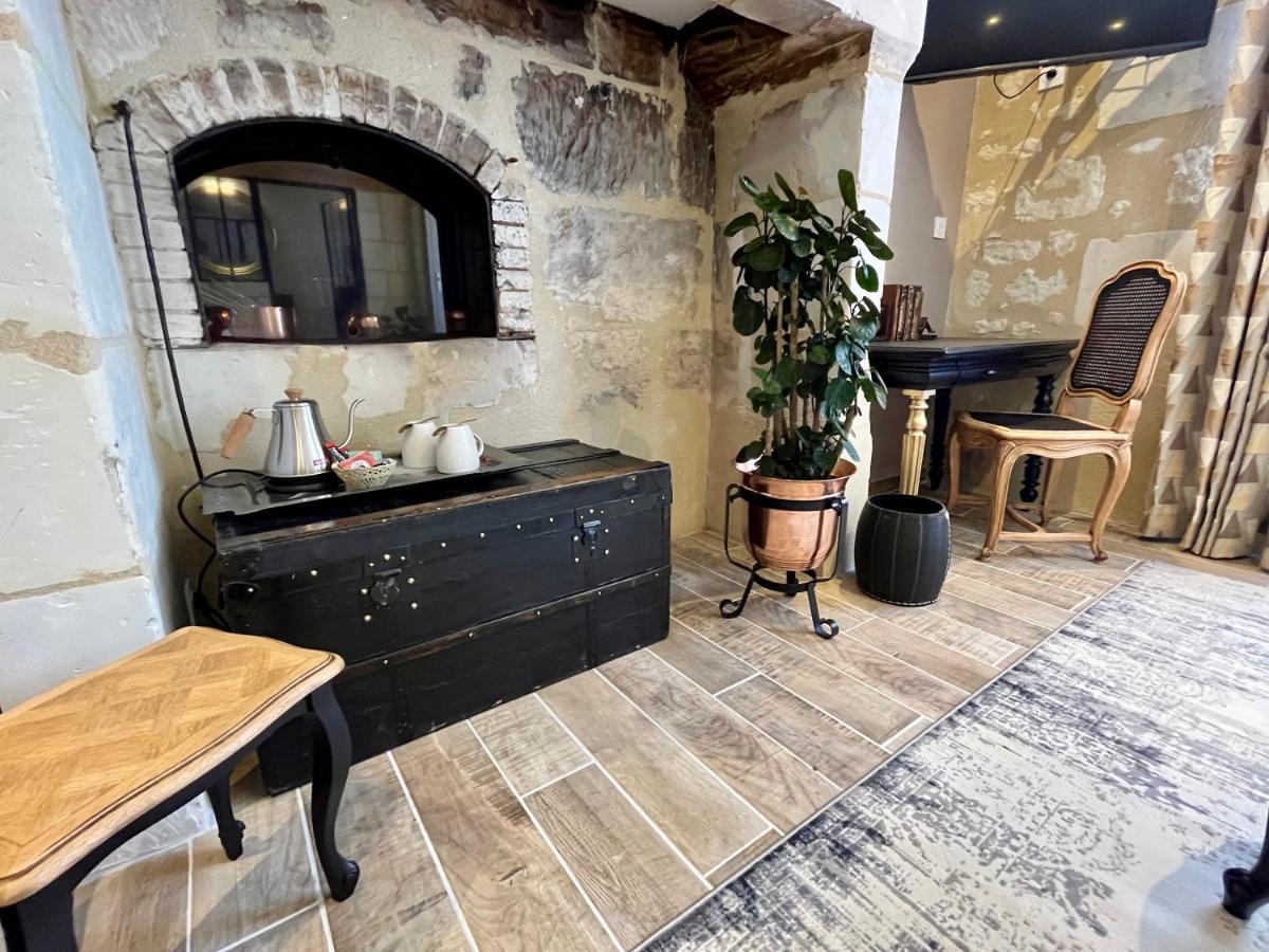 Cave Auger La Maison D'Hotes Restigné Exterior foto
